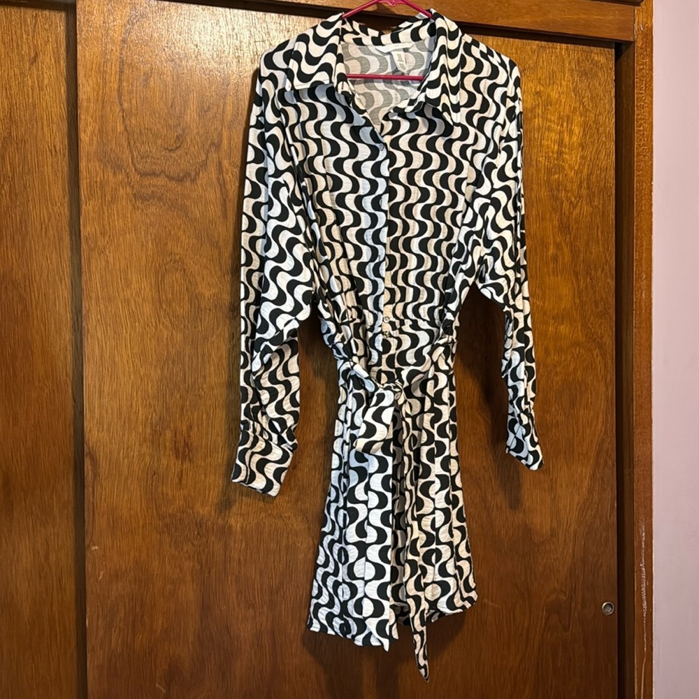 H&M Printed dress BRAND NEW SIZE XL